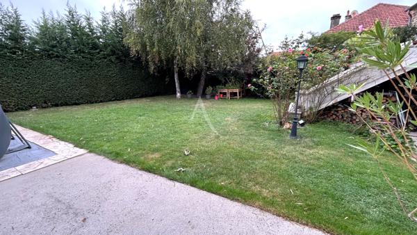 Maison meulière de charme à 5 min de la gare