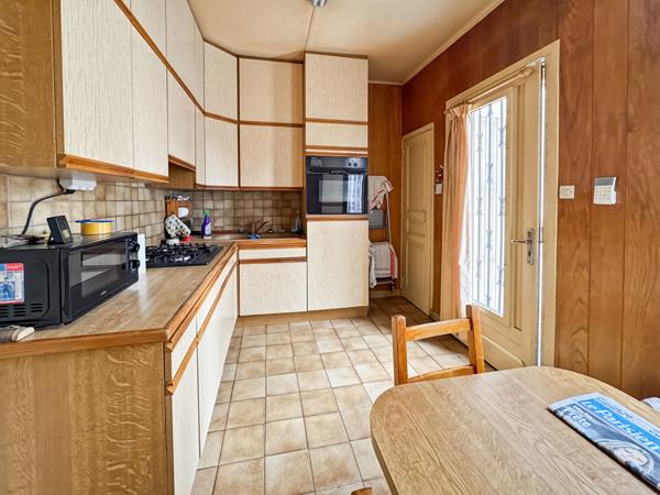 TERRAIN POUR PROMOTION - METRO 11