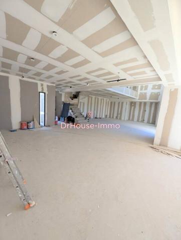 Maison à vendre 5 pièces de 275 m²