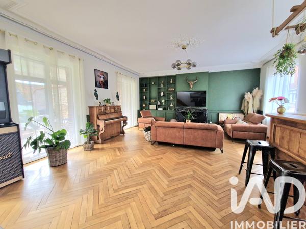 Maison à vendre 10 pièces 267 m² Forges-les-Eaux