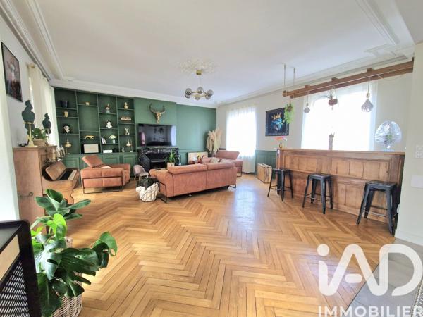 Maison à vendre 10 pièces 267 m² Forges-les-Eaux