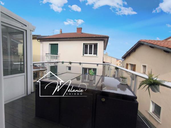 Maison rénovée lumineuse spacieuse offre de beau volume avec 4 chambres et dépendance cours terrasse