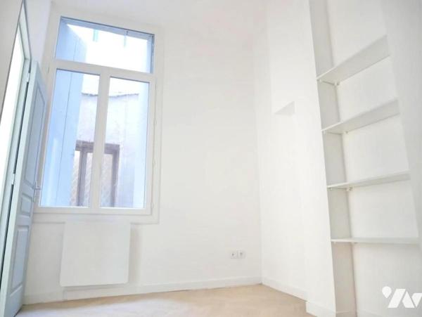 Centre historique - Ecusson, MONTPELLIER, appartement rénové 67 m², 3 pièces, 2 chambres.