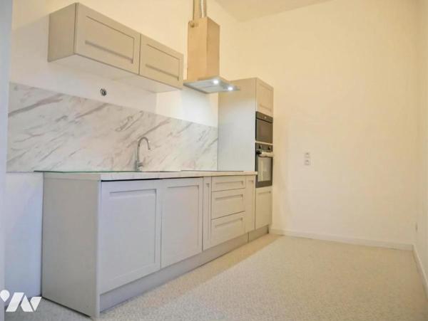Centre historique - Ecusson, MONTPELLIER, appartement rénové 67 m², 3 pièces, 2 chambres.
