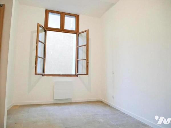 Centre historique - Ecusson, MONTPELLIER, appartement rénové 67 m², 3 pièces, 2 chambres.