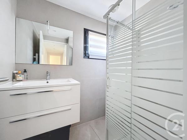 Maison à vendre  5 pièces - 101,40 m2 VILLENEUVE LOUBET - 06