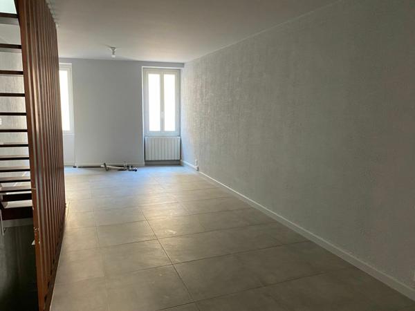 Appartement à louer    4 pièces •  Romans-sur-Isère
