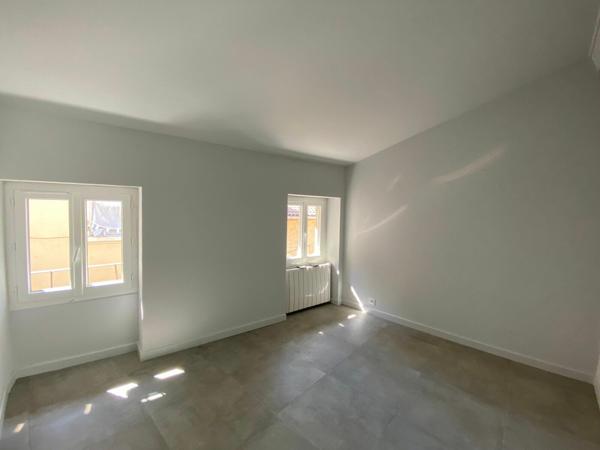 Appartement à louer    4 pièces •  Romans-sur-Isère