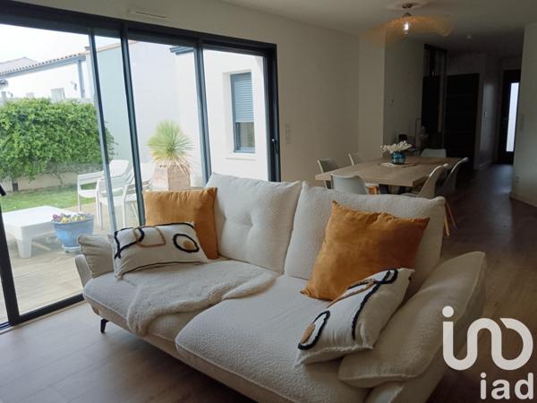 Maison à vendre 4 pièces 95 m² Ferrières