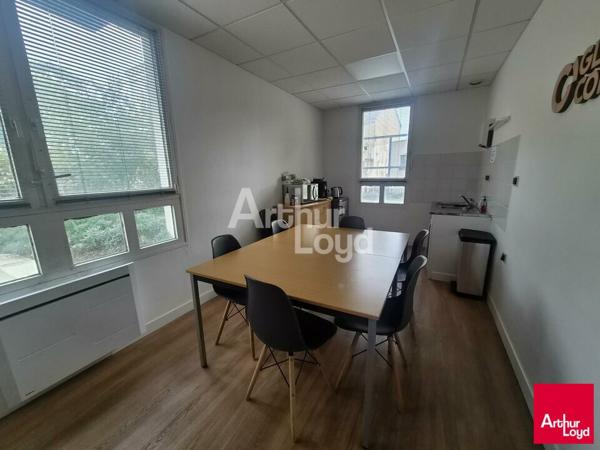 ANGERS DOUTRE BUREAUX DE 118 M² A LOUER