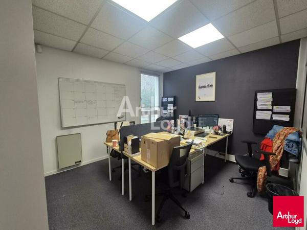 ANGERS DOUTRE BUREAUX DE 118 M² A LOUER