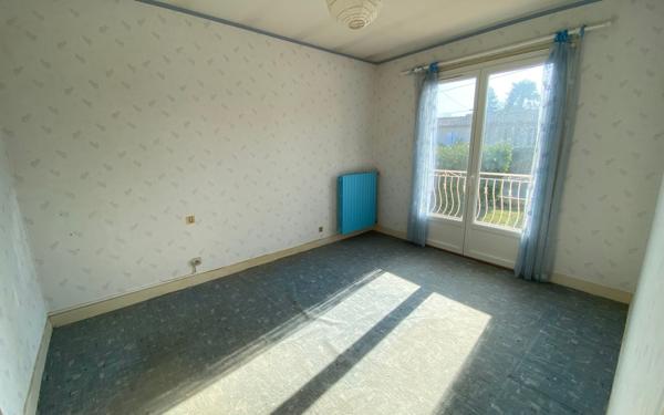 Maison à vendre    5 pièces • 228 m2 L'Isle-Jourdain