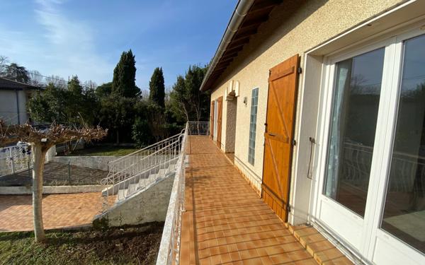 Maison à vendre    5 pièces • 228 m2 L'Isle-Jourdain