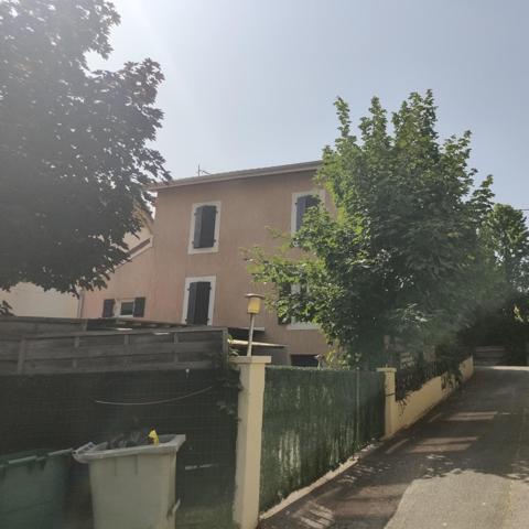 EXCLUSIVITÉ – MAISON À FORT POTENTIEL – ÉTREMBIÈRES, SECTEUR  PAS DE L'ÉCHELLE