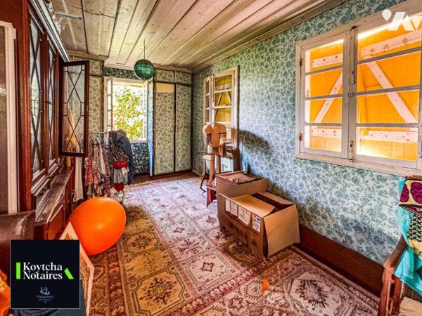 Ensemble immobilier à vendre sur axe principal de Saint-Denis