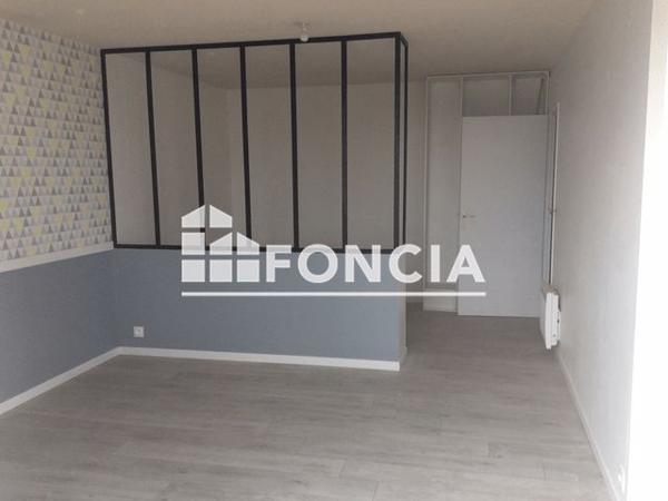 Location Studio 31.6 m² - RESIDENCE SAINTE ANNE Le Mans 72000