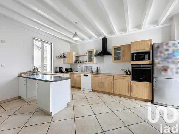 Appartement 6 pièces de 202 m² à Dardilly (69570)