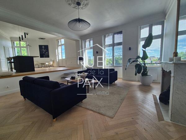 37500 CHINON Appartement Chinon 4 pièce(s) 104 m2 - Vue sur la Vienne