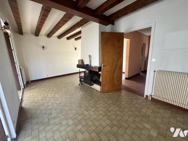 La Chapelle centre, maison non mitoyenne 10 pièces, 165 m² sur parcelle de 539 m²