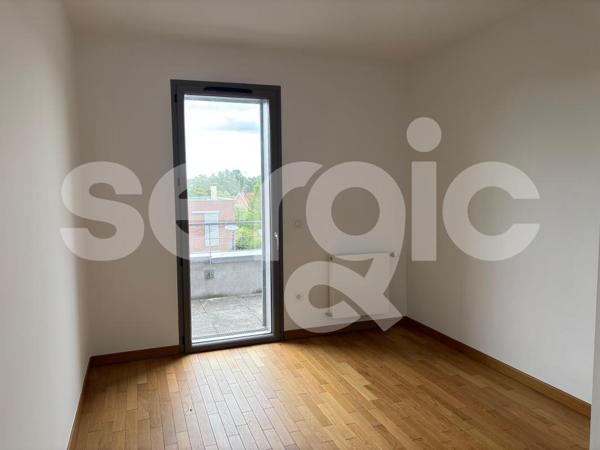 Location 3 Pieces 70 80090 Amiens 25 1274 01 0023