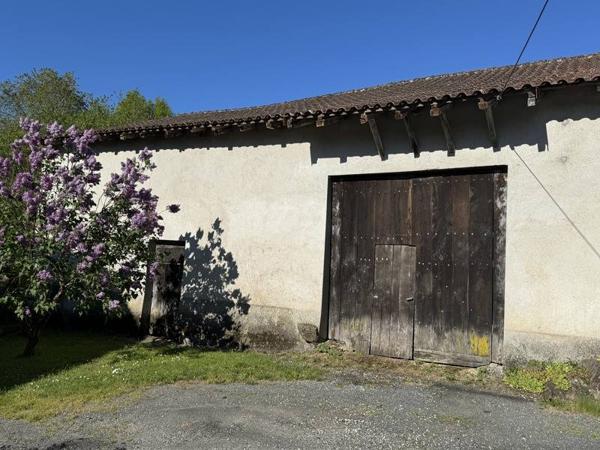 Maison à vendre |  Châlus |  6 pièces | 110 m²