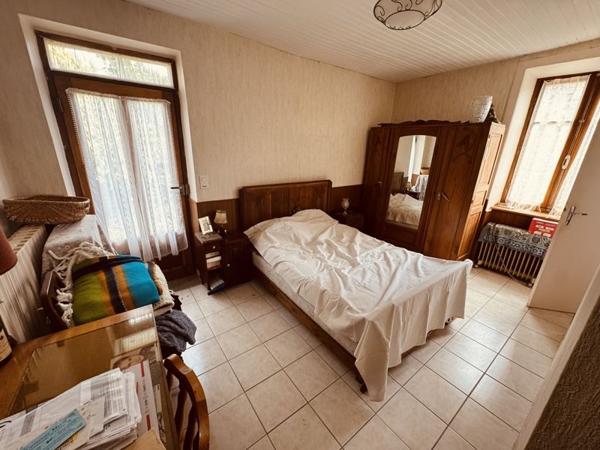 Maison à vendre |  Châlus |  6 pièces | 110 m²