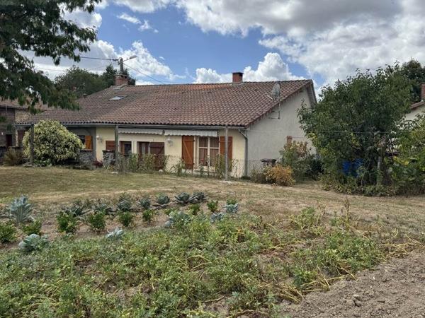 Maison à vendre |  Châlus |  6 pièces | 110 m²