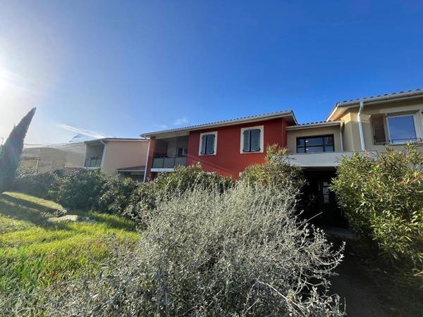 La Salvetat Saint Gilles Appartement T3 - 58 m2 + parking