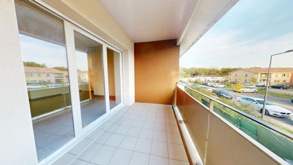 La Salvetat Saint Gilles Appartement T3 - 58 m2 + parking