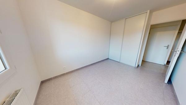 La Salvetat Saint Gilles Appartement T3 - 58 m2 + parking