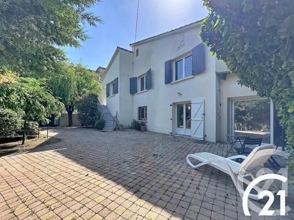 Maison à vendre  6 pièces - 250 m 2   CAVAILLON  - 84