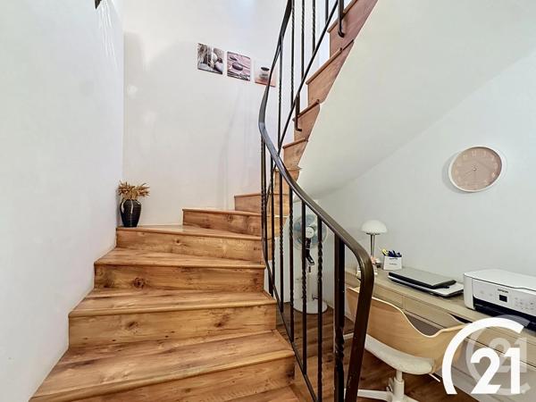 Maison à vendre  6 pièces - 250 m 2   CAVAILLON  - 84