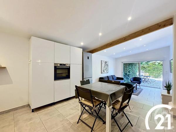 Maison à vendre  6 pièces - 250 m 2   CAVAILLON  - 84