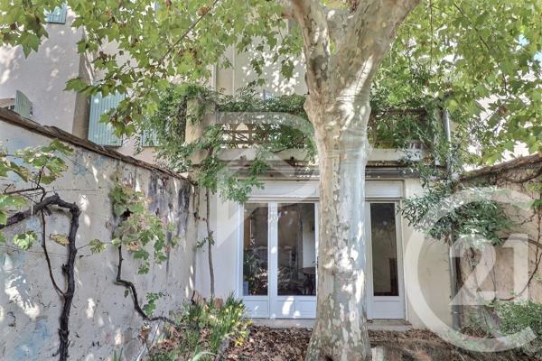 Maison à vendre  6 pièces - 250 m 2   CAVAILLON  - 84