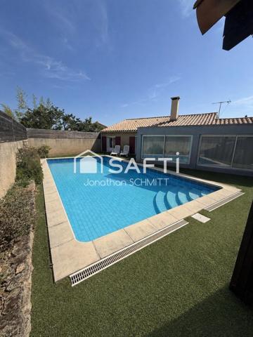 Plain-pied, piscine, centre-ville à pied