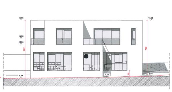Terrain de 1000m2 idéalement situé à 1min à pied de la mer