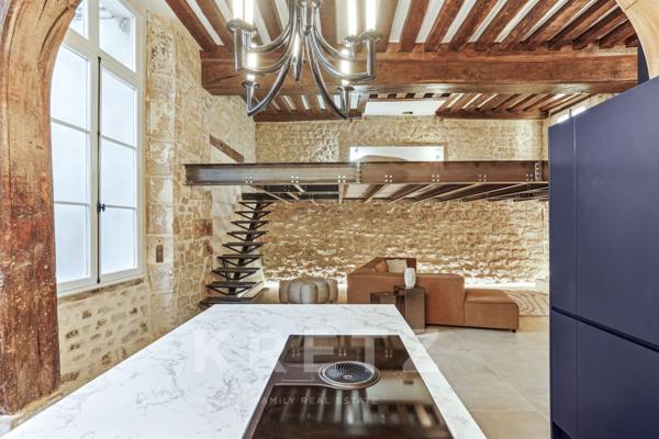 Appartement rénové sur l'ile Saint Louis