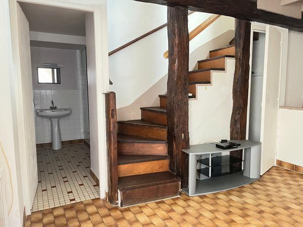 STUDIO CENTRE VILLE AVAILLES