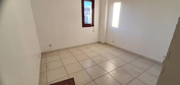 Appartement sur les toits + terrasse + parking+ garage