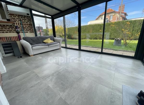 Maison à vendre 3 chambres et jardin.