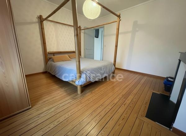 Maison à vendre 3 chambres et jardin.