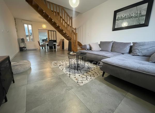 Maison à vendre 3 chambres et jardin.