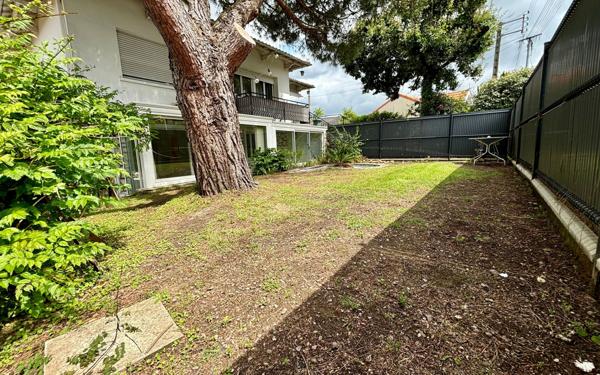 Maison à vendre    10 pièces •  Royan