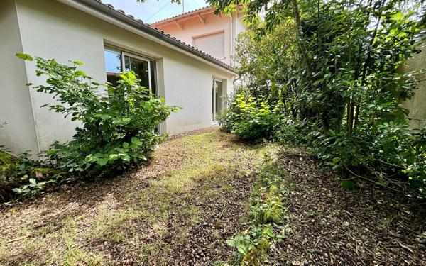 Maison à vendre    10 pièces •  Royan