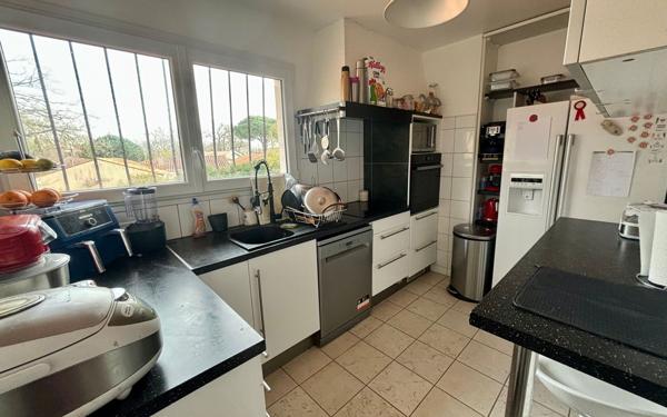 Maison à vendre    10 pièces •  Royan