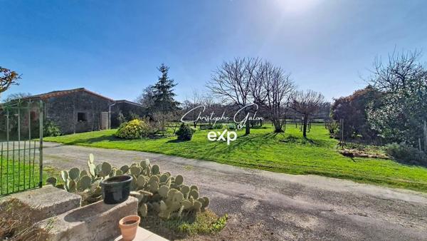 PROPRIÉTÉ DE CARACTÈRE SUR PLUS DE 2,5 HECTARES – ENVIRONNEMENT PRIVILÉGIÉ