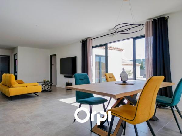 Maison à vendre    4 pièces •  Le Beausset