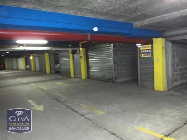 Parking à louer 11m² Lille (59000)