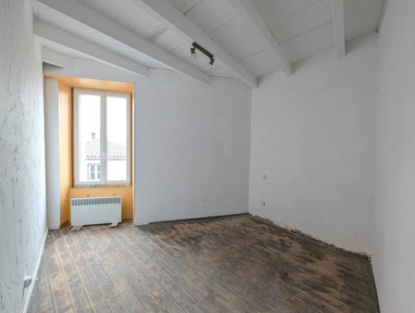 Maison à vendre 82 m² - GEAY (79)