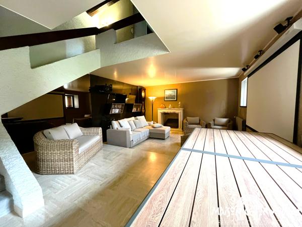 Vente Longère rénovée - 380m² - 9 pièces - Piscine et grand jardin - Proche de COGNAC (Charente)